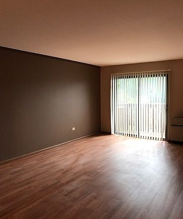 2nd image of 503 Dorchester Ct APT 204