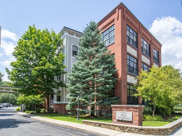 58 N Main St APT 304, Natick, MA 01760