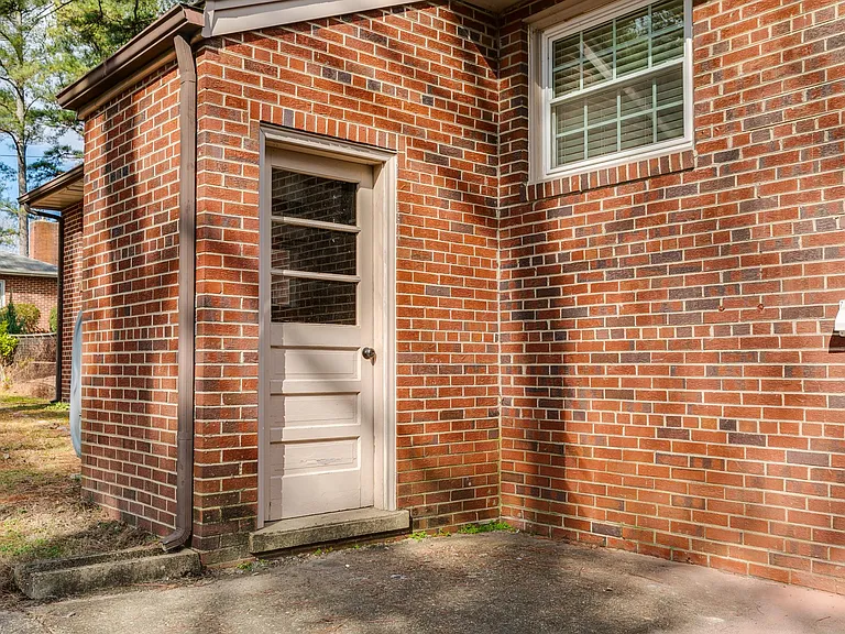 6817 Montauk Dr — Photo 19