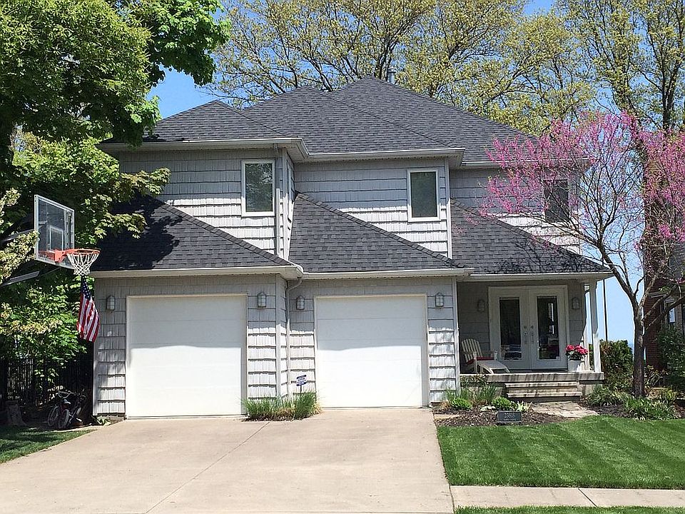 1st image of 23818 Cliff Dr