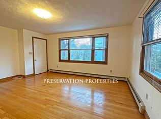 46 Lowell Ave #2R, Newtonville, MA 02460