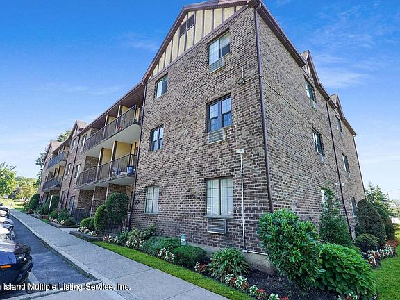 2nd image of 50 Donna Ct APT 9