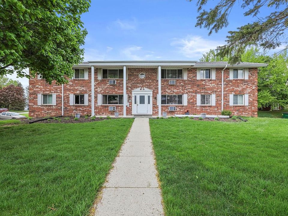 1st image of N114W15680 Sylvan Cir APT 1
