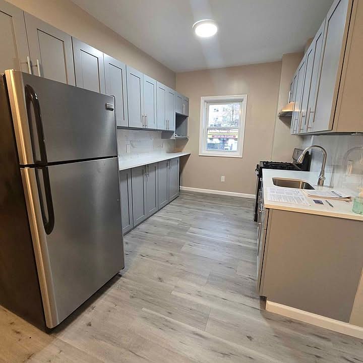 1st image of 646 E 91st St #3