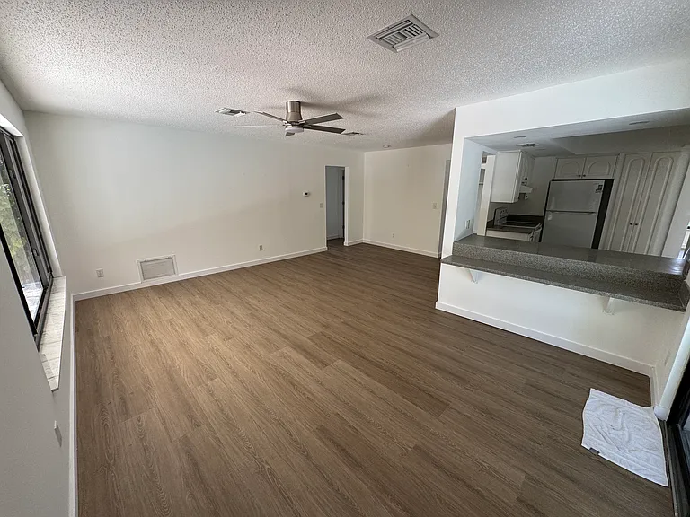 753 Tropical Cir — Photo 11