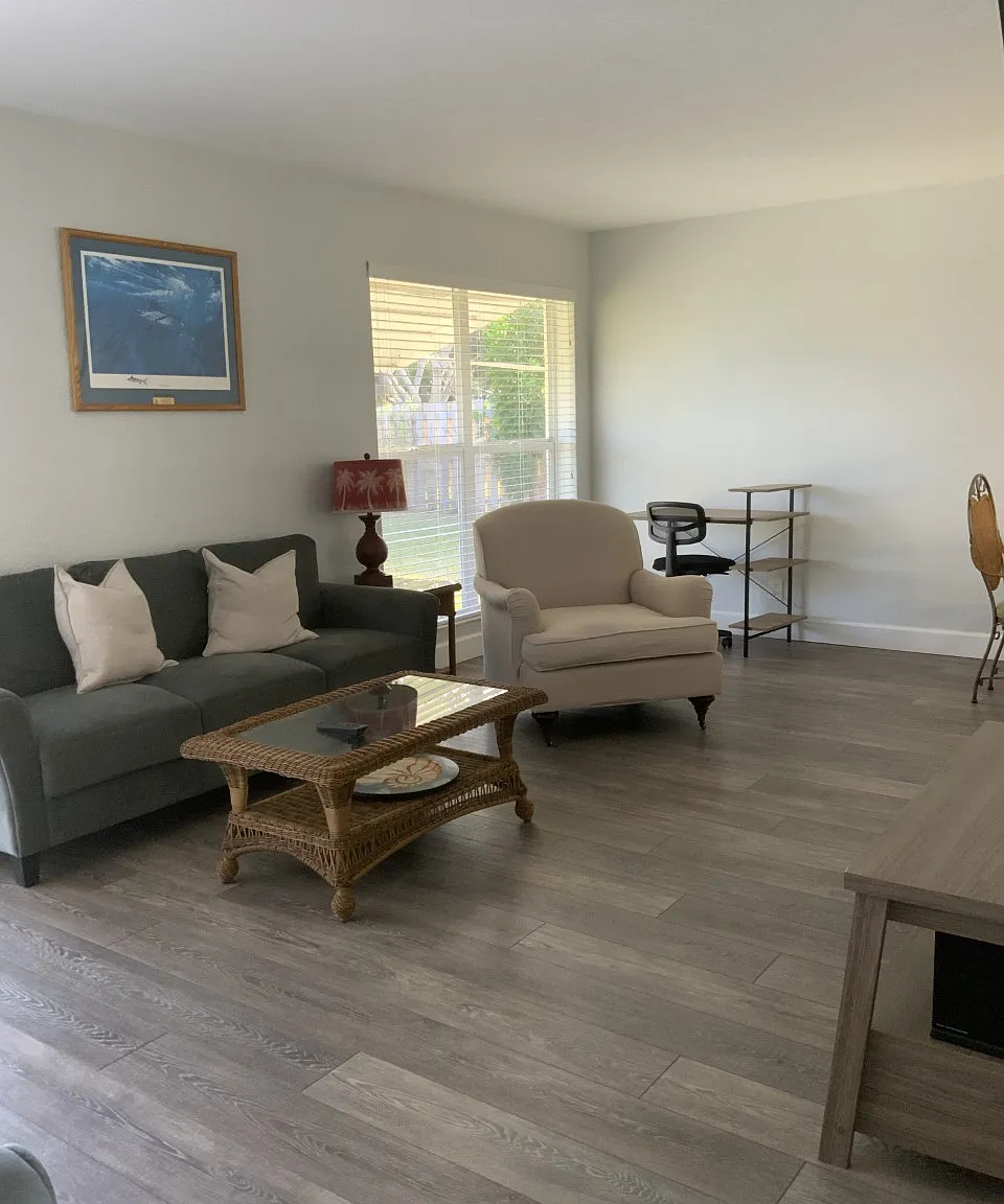 3 bed, 1151 sqft, $3,500 — Photo 2