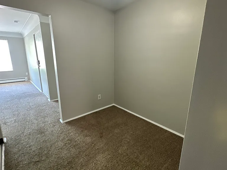 9495 Reading Rd — Photo 8