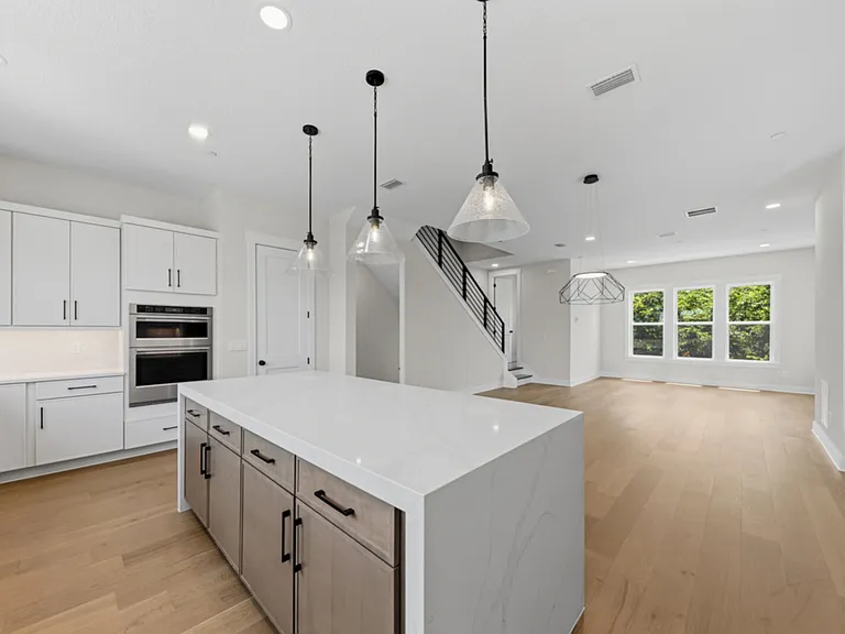 2054 Prudential Dr — Photo 14