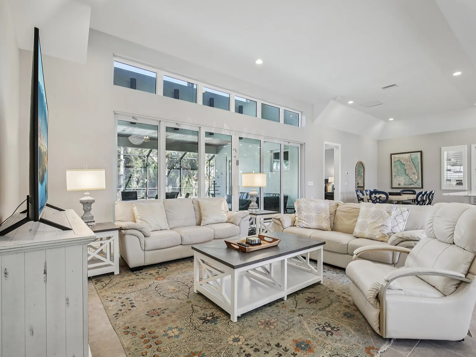 5 bed, 5.5 bath, 3043 sqft, $24,000 — Photo 3