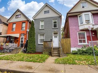 82 Ashley St, Hamilton, ON L8L5T1