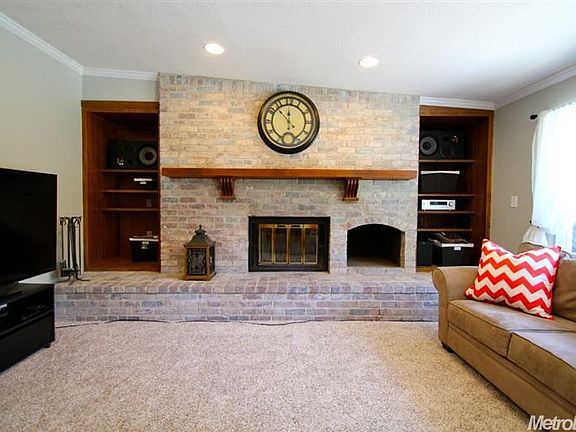 5th image of 2570 Maryal Dr