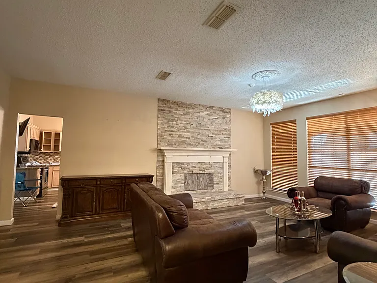 4610 Bay Point Dr — Photo 12