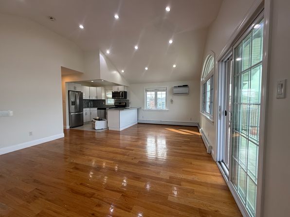 229-24 Edgewood Ave #2
