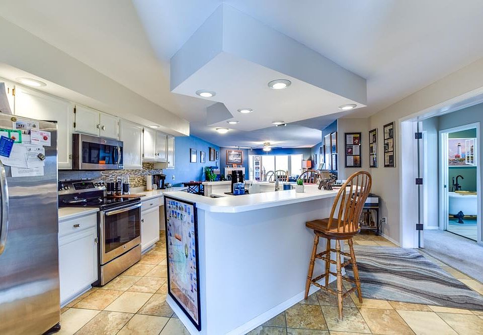 1st image of 5375 Mariners Cove Dr Unit 108