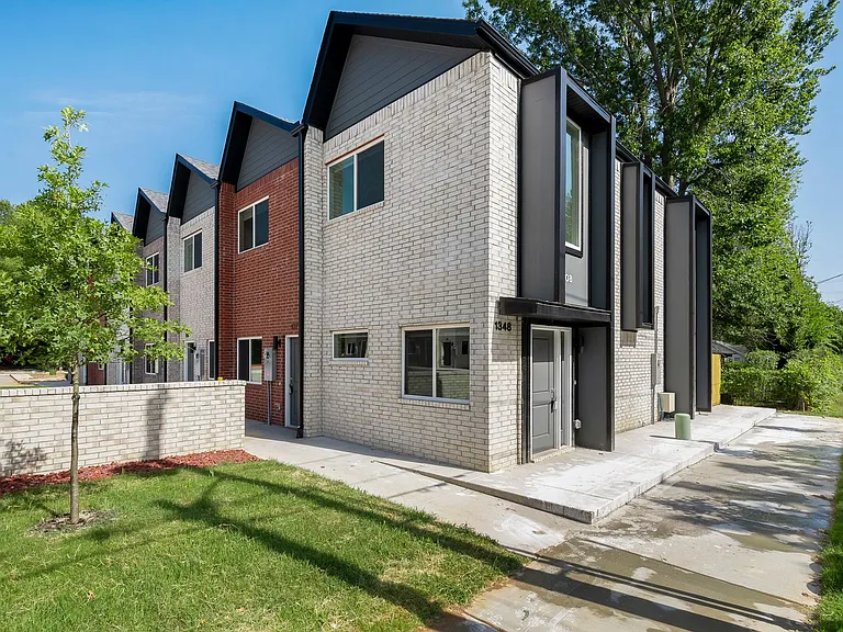 1348 S West Ave #108 — Photo 1