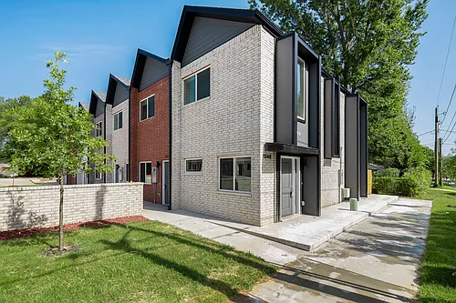 1348 S West Ave #108 Photo 1