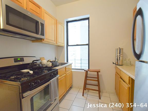 2nd image of 1838 7th Ave APT 6
