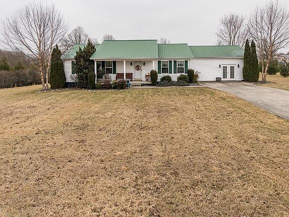 2nd image of 906 Patty Lee Dr