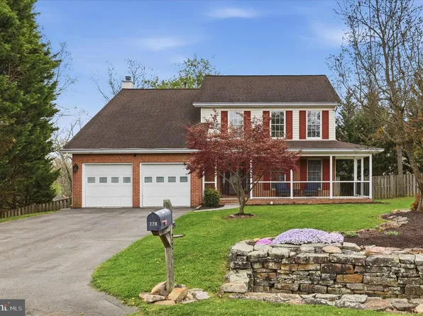 228 Cavalry Dr, Winchester, VA 22602