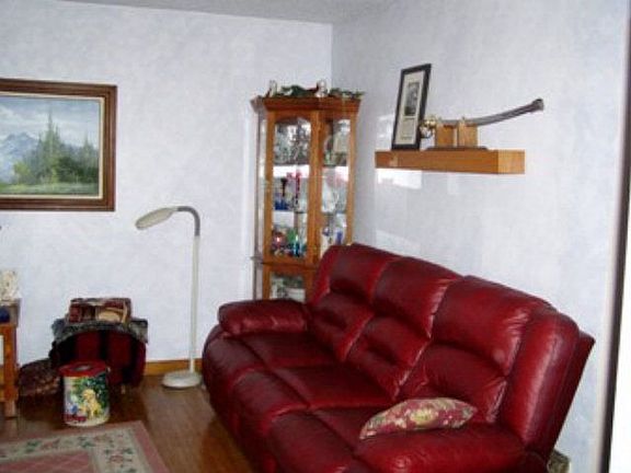 2nd image of 2955 300th St
