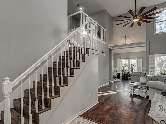 3rd image of 1309 NE 95th Ter