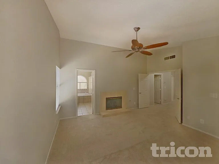 1947 Guinn Dr — Photo 7