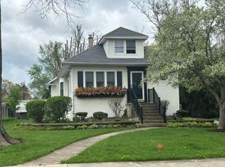 200 N Geneva Ave, Elmhurst, IL 60126