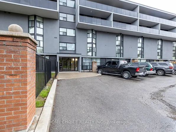 454 Centre St S #412, Oshawa, ON L1H 4C2