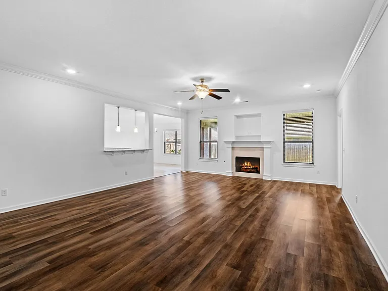 4304 W Newton Ave — Photo 7