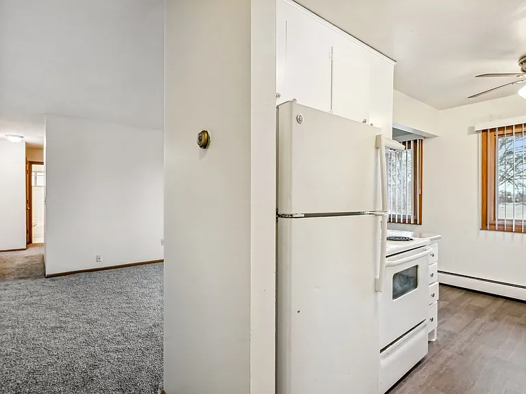 Unity View Apartments - 476 75th Ave NE — Photo 4