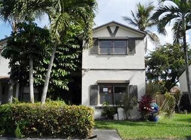 1st image of 7447 NW 34th St