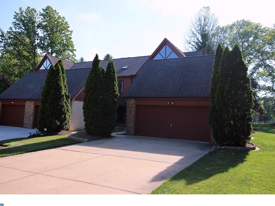 1st image of 601 Dandenog Dr