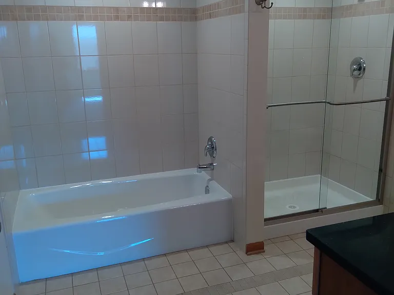 5761 W Higgins Ave #3D — Photo 11