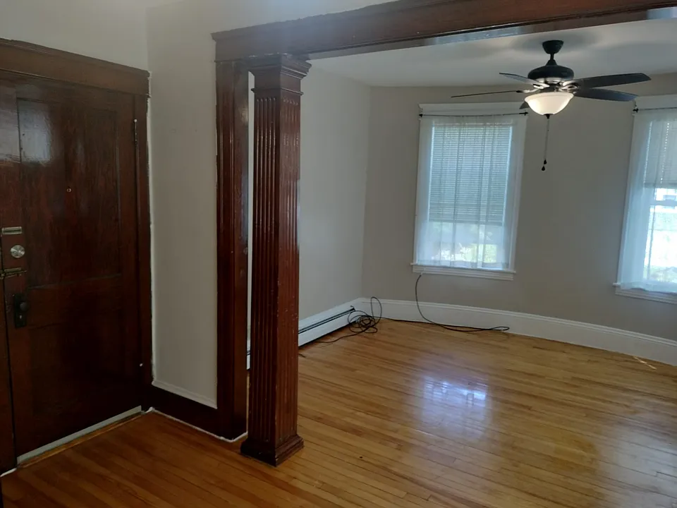 114 Sterling St #2B