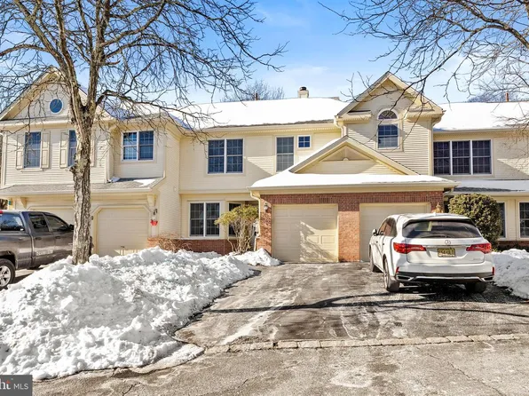 4 Benjamin Rush Ln, Princeton, NJ 08540