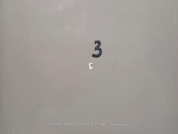 4th image of 362 Elgin Ct #3
