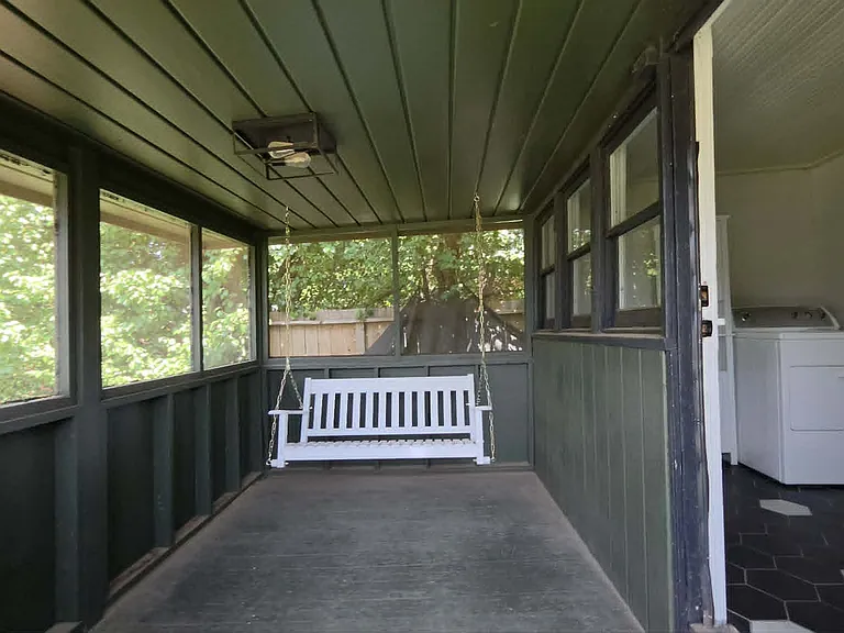 804 E Noble Ave — Photo 21