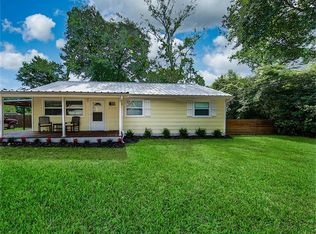 900 Franconia Dr, Montgomery, TX 77316