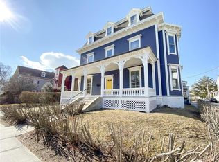 304 Broadway APT 2, Newport, RI 02840