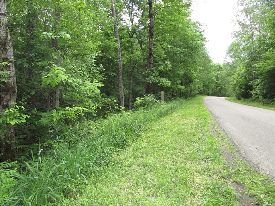 2nd image of 48 Echo Lake Rd