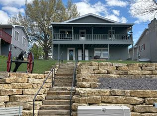 160 Beech Dr, Petersburg, IL 62675