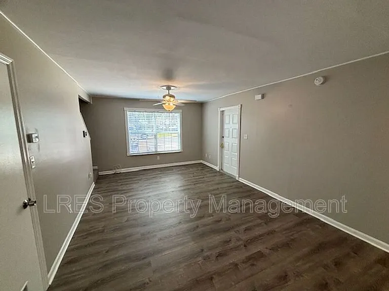 517 Carambola Ave — Photo 13