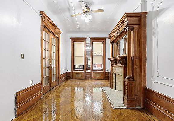 3rd image of 210 W 137th St APT 1