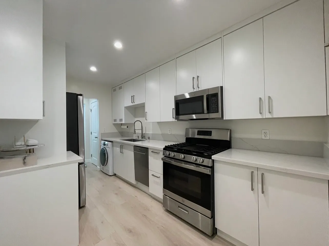 1 bed, 650 sqft, $2,500 — Photo 1