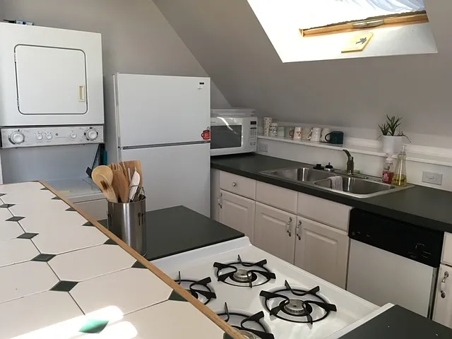 878 Neon Forest Cir #B — Photo 8