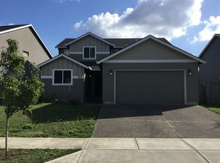 426 Tulip Ave, Woodburn, OR 97071