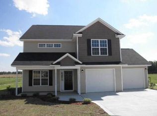 153 Abby Ln, Raeford, NC 28376