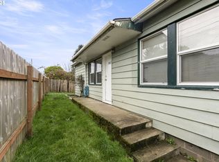 2665 35th St, Coos Bay, OR 97420