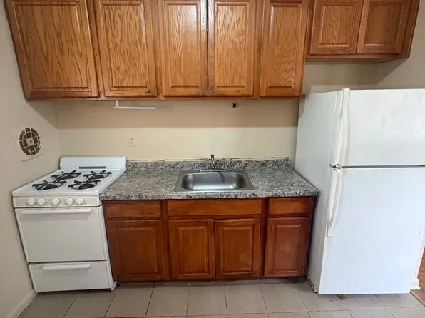 106 Mill Rd APT 12, Irvington, NJ 07111