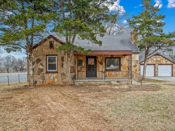2702 N National Avenue, Springfield, MO 65803